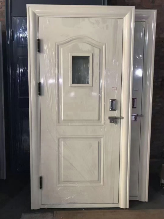 灞桥学校教室门 灞桥学校教室门