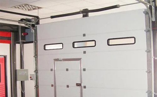 灞桥工业提升门的安装方法