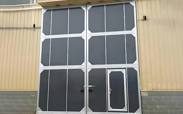 厂房灞桥工业门选择与维护全解析：提升效率与安全的关键要素