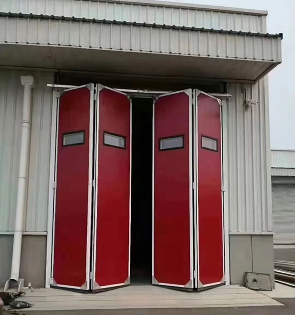 灞桥工业折叠门在大型装配车间出入口的应用实例