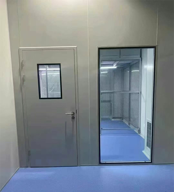 学校教学楼完成灞桥防火门标准化安装